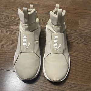 PUMA RUNNING SHOES